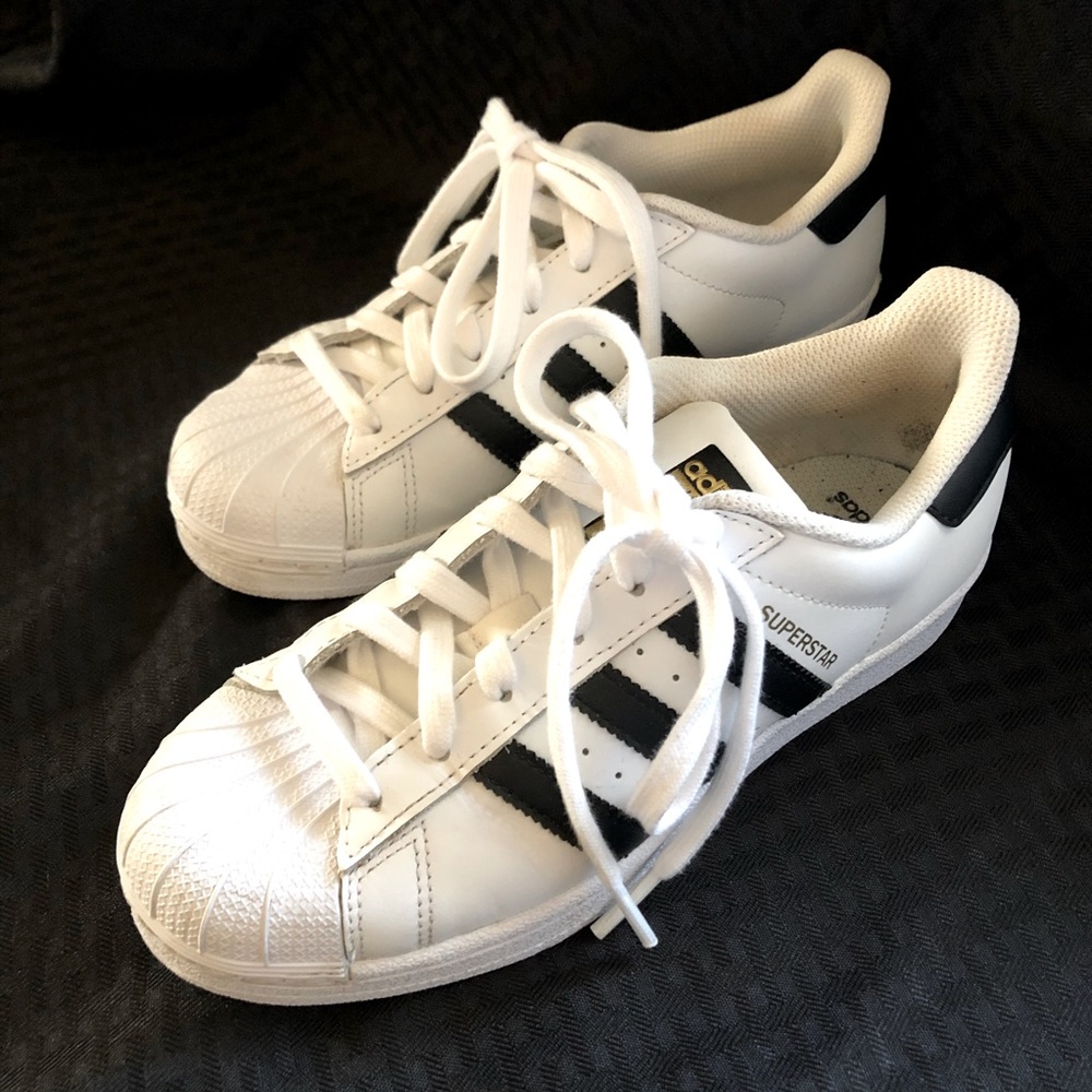 Adidas Superstar Athletic White/Black Big Kid Sz 4